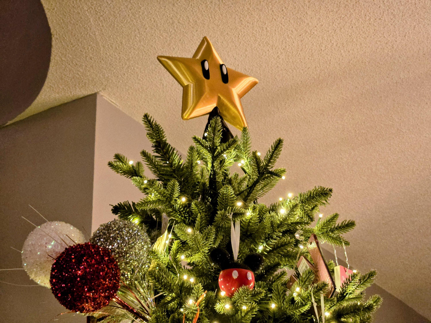 NEW: Super Mario Christmas / Holiday Tree Topper