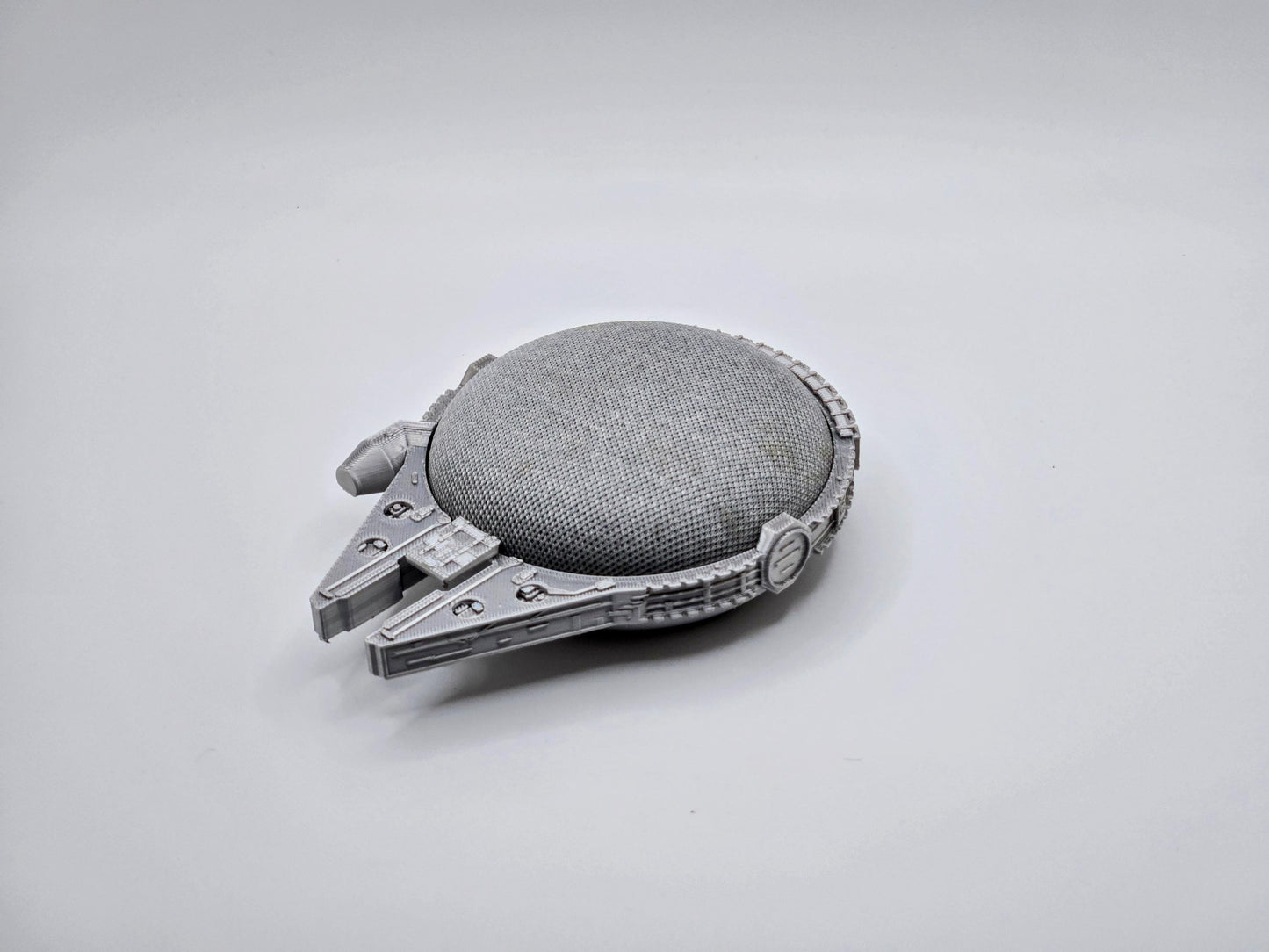 Google Home/Nest Mini - Star Wars Millenium Falcon Stand