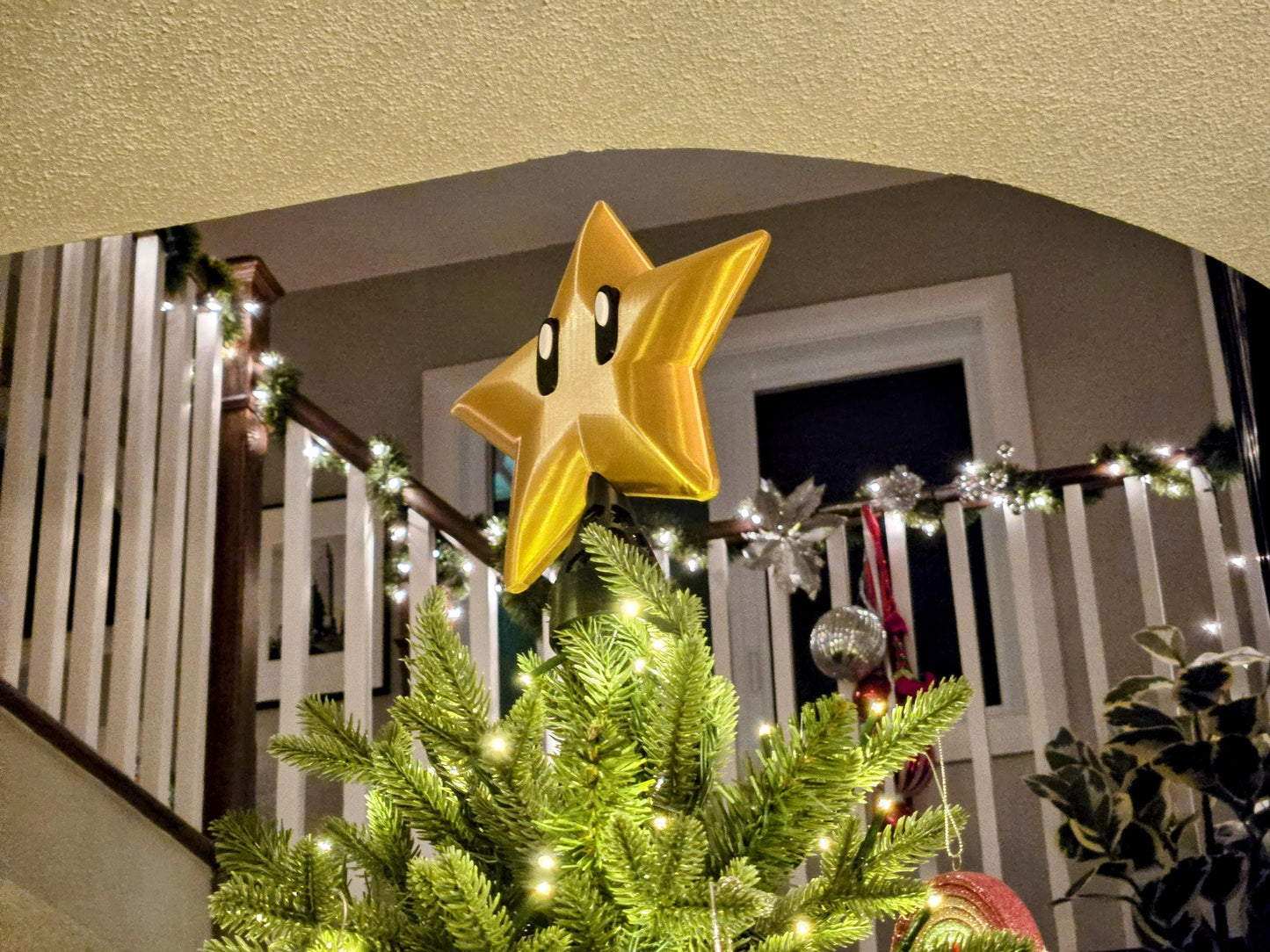 NEW: Super Mario Christmas / Holiday Tree Topper